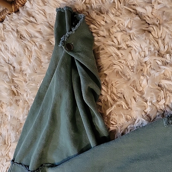 Shacket - Picture 4 of 8